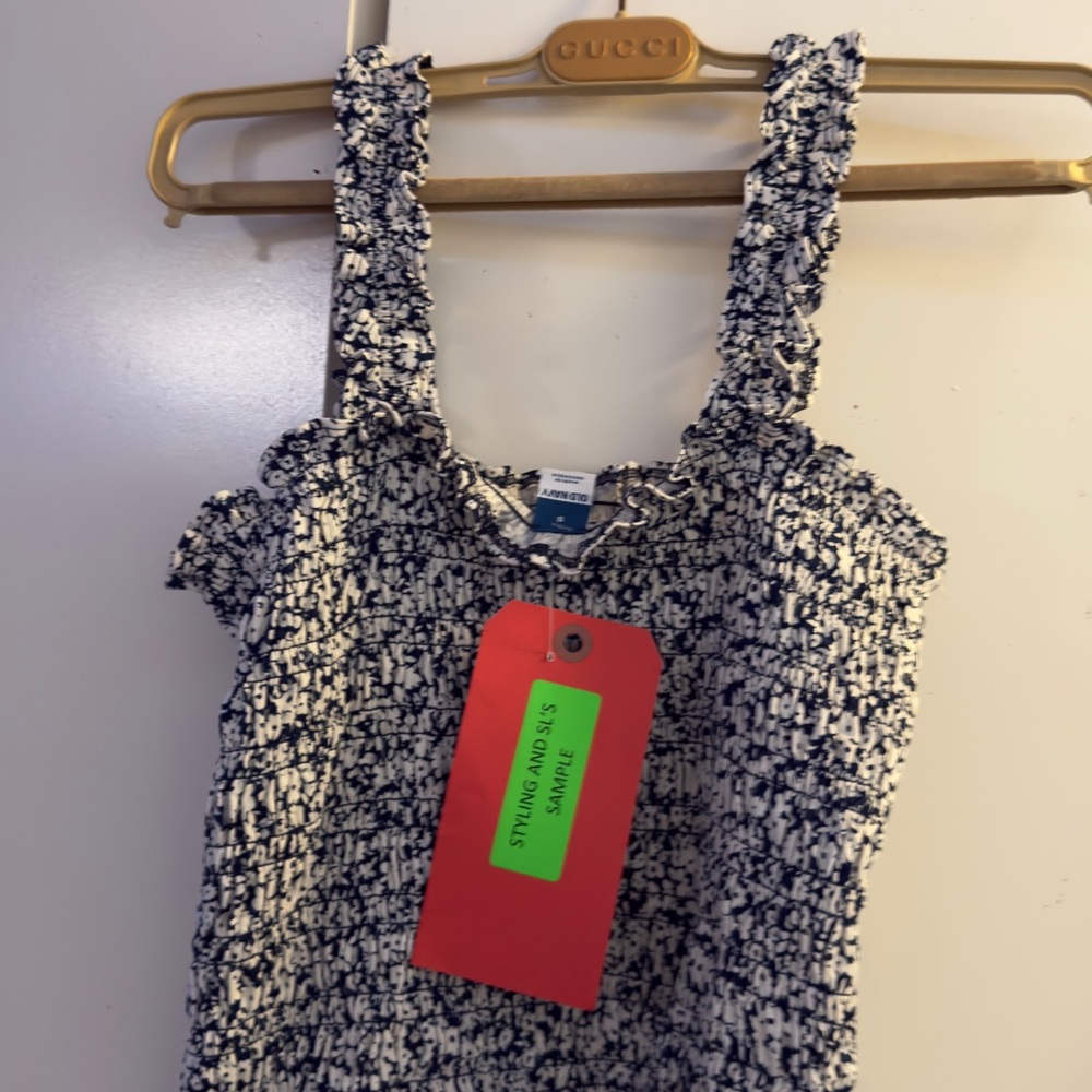 Old Navy Black and White Skater Skirt